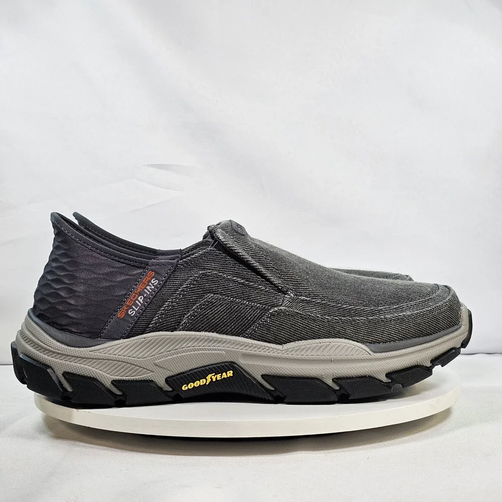 New Skechers Hands Free Slip-ins Relaxed Fit Garner Newick Gray Shoes Mens 9